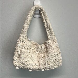 Made In India | Crochet Handbag w/ Beautiful Seashells